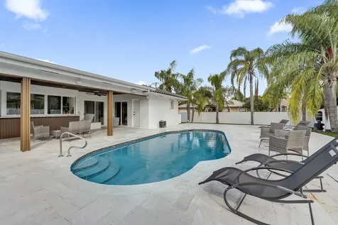 3681 N 54th Avenue Hollywood FL 33021