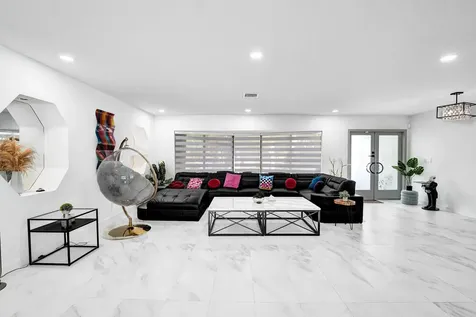 3681 N 54th Avenue Hollywood FL 33021