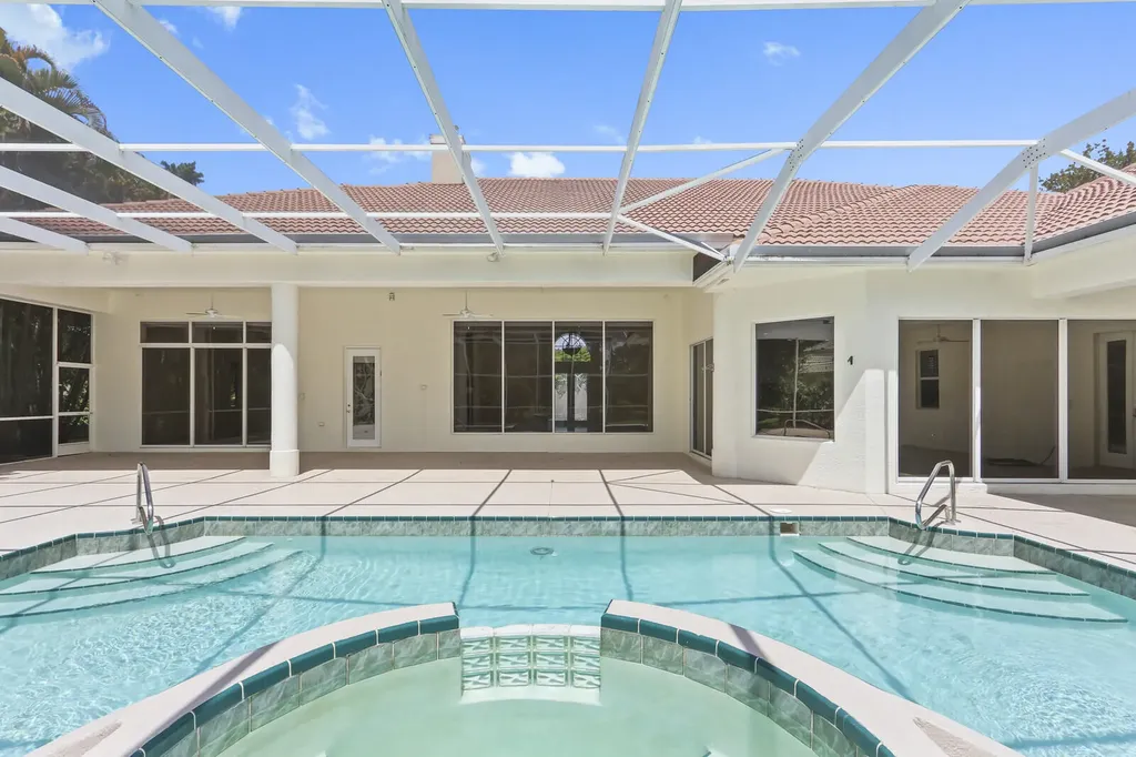 8280 Woodsmuir Drive Palm Beach Gardens FL 33412