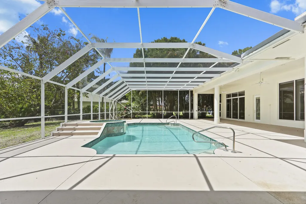 8280 Woodsmuir Drive Palm Beach Gardens FL 33412