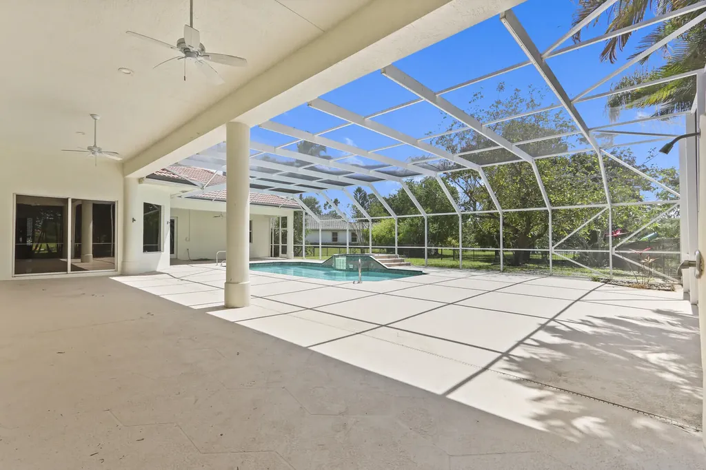 8280 Woodsmuir Drive Palm Beach Gardens FL 33412