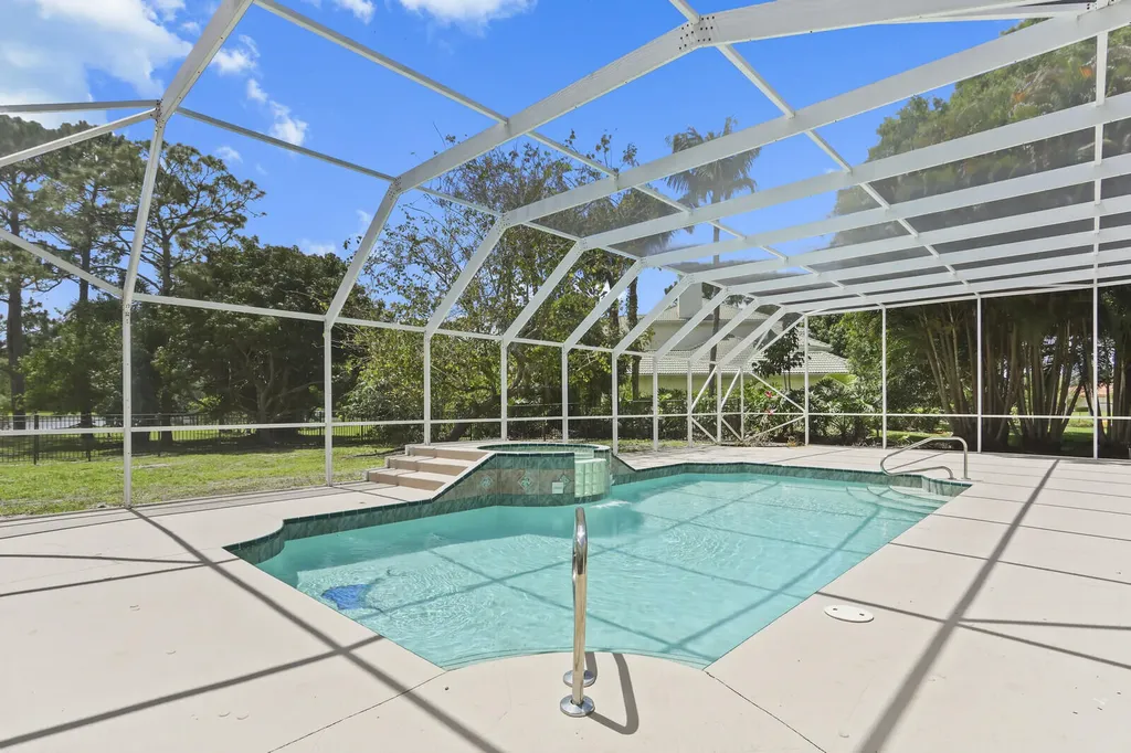 8280 Woodsmuir Drive Palm Beach Gardens FL 33412