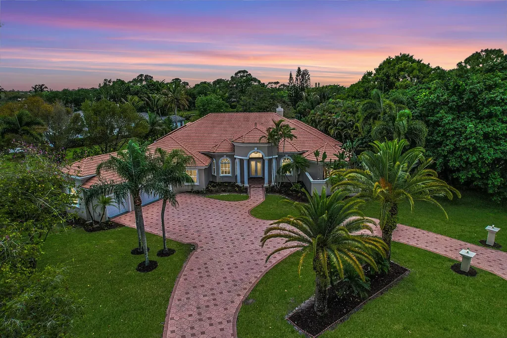 8280 Woodsmuir Drive Palm Beach Gardens FL 33412