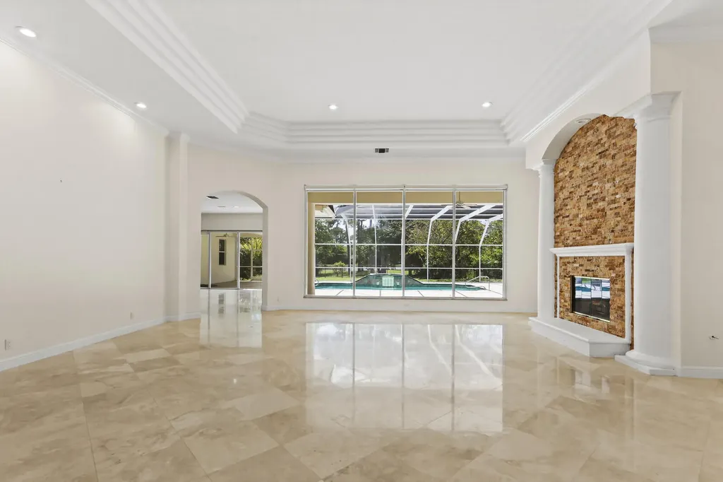 8280 Woodsmuir Drive Palm Beach Gardens FL 33412
