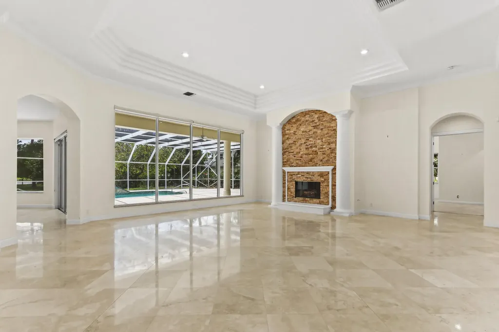 8280 Woodsmuir Drive Palm Beach Gardens FL 33412
