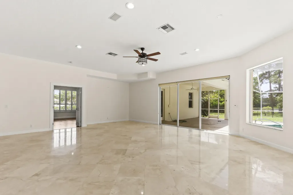 8280 Woodsmuir Drive Palm Beach Gardens FL 33412