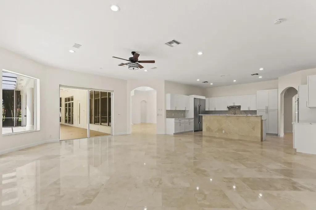 8280 Woodsmuir Drive Palm Beach Gardens FL 33412