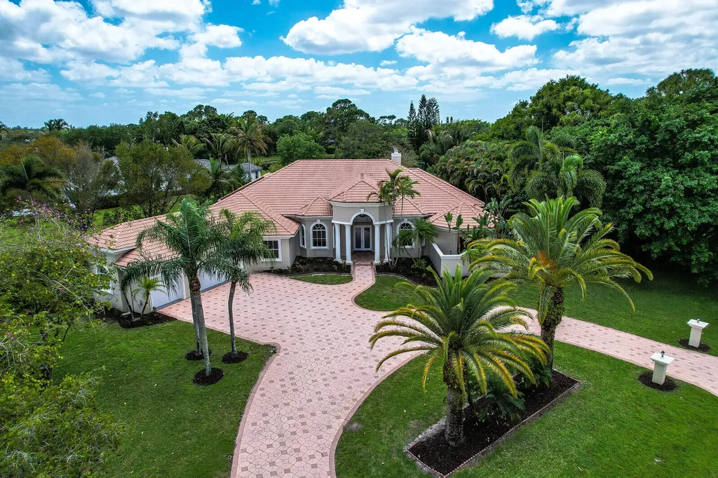 8280 Woodsmuir Drive Palm Beach Gardens FL 33412