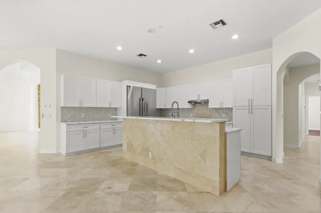 8280 Woodsmuir Drive Palm Beach Gardens FL 33412