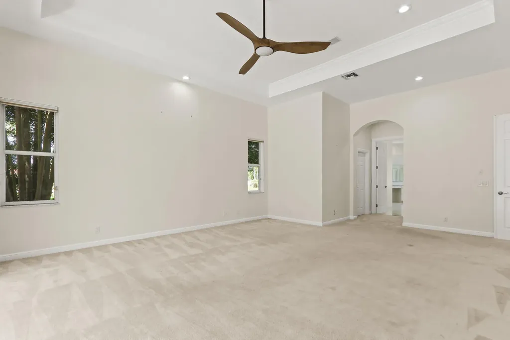 8280 Woodsmuir Drive Palm Beach Gardens FL 33412
