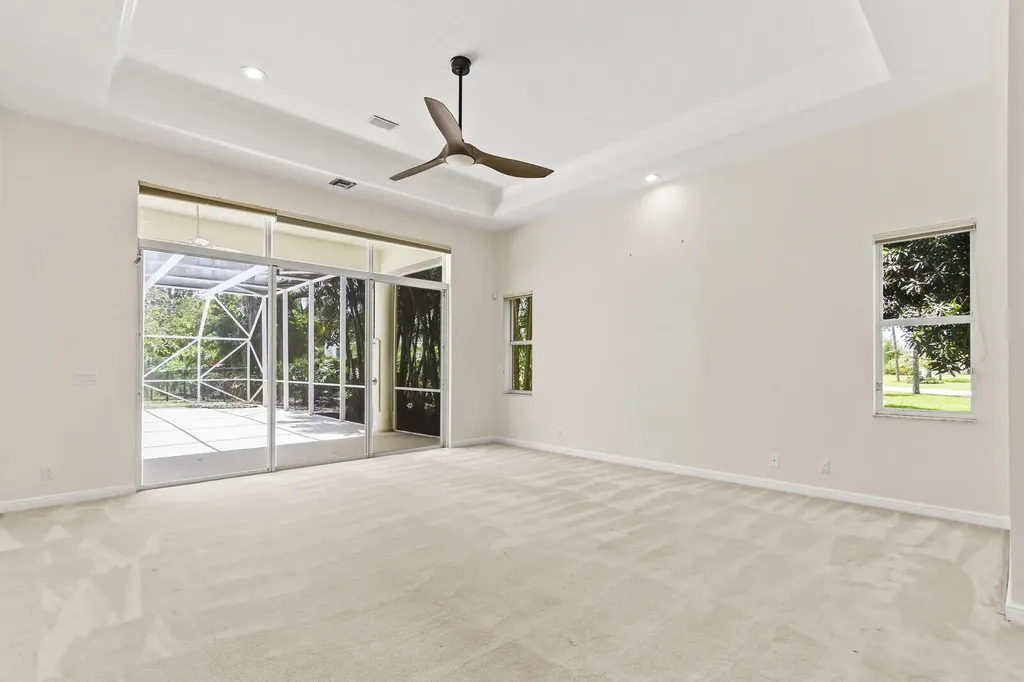 8280 Woodsmuir Drive Palm Beach Gardens FL 33412