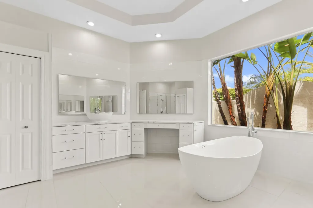 8280 Woodsmuir Drive Palm Beach Gardens FL 33412
