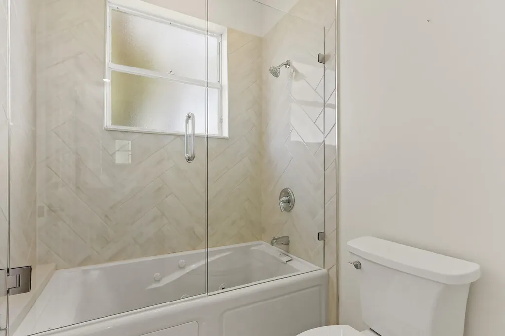 8280 Woodsmuir Drive Palm Beach Gardens FL 33412