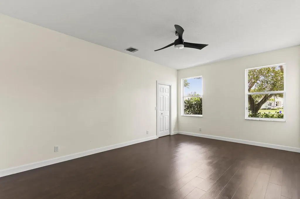 8280 Woodsmuir Drive Palm Beach Gardens FL 33412