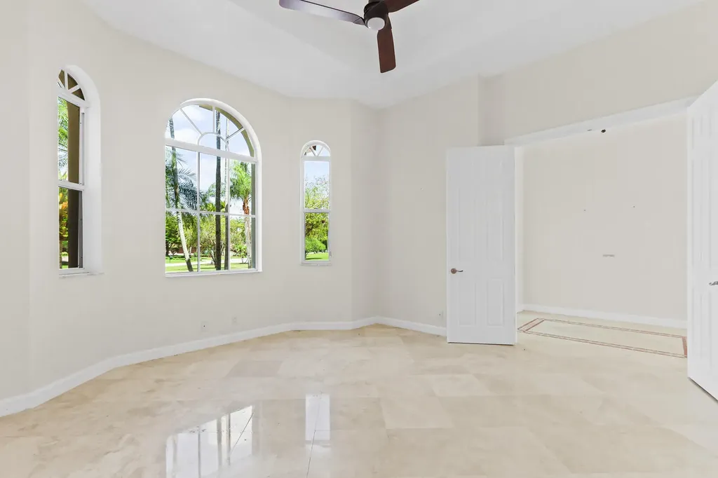 8280 Woodsmuir Drive Palm Beach Gardens FL 33412