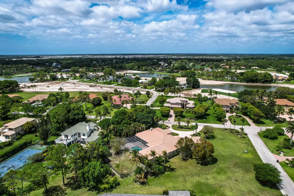 8280 Woodsmuir Drive Palm Beach Gardens FL 33412