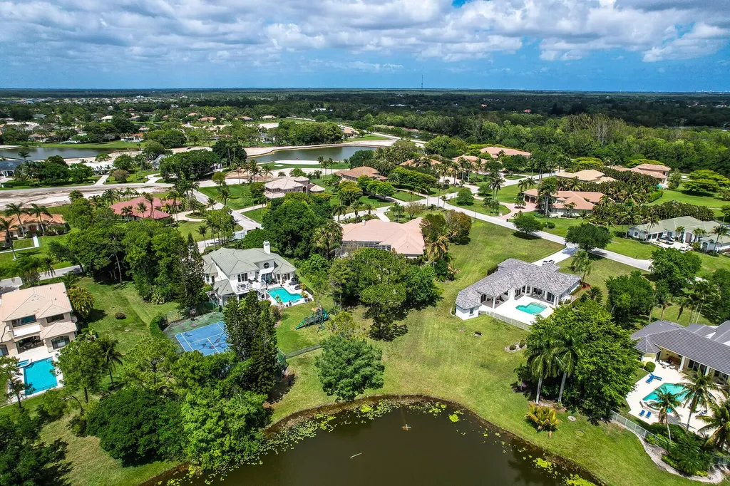 8280 Woodsmuir Drive Palm Beach Gardens FL 33412