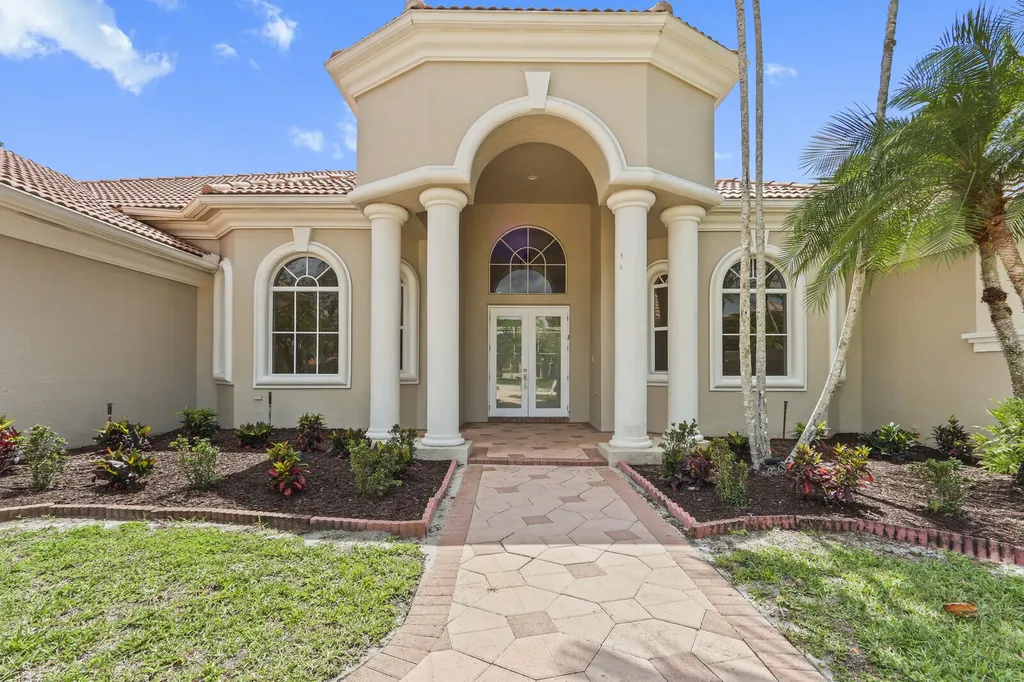 8280 Woodsmuir Drive Palm Beach Gardens FL 33412