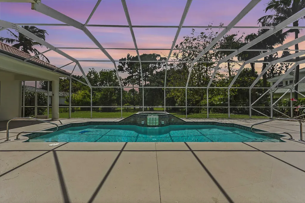 8280 Woodsmuir Drive Palm Beach Gardens FL 33412