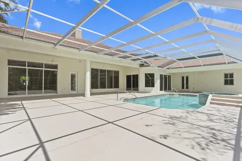 8280 Woodsmuir Drive Palm Beach Gardens FL 33412