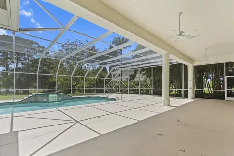 8280 Woodsmuir Drive Palm Beach Gardens FL 33412
