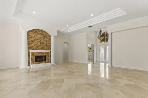 8280 Woodsmuir Drive Palm Beach Gardens FL 33412