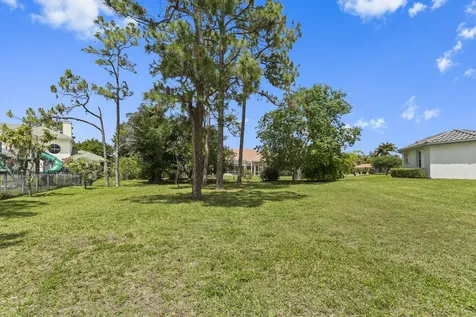 8280 Woodsmuir Drive Palm Beach Gardens FL 33412