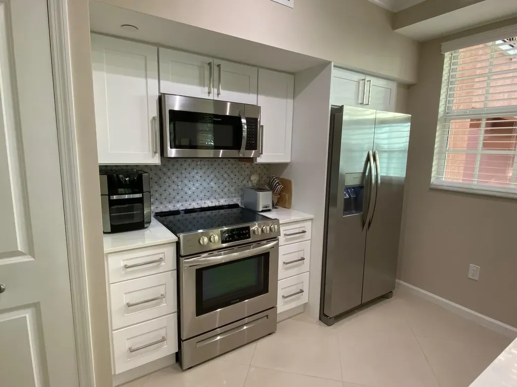 225 NE 1st Street Delray Beach FL 33444