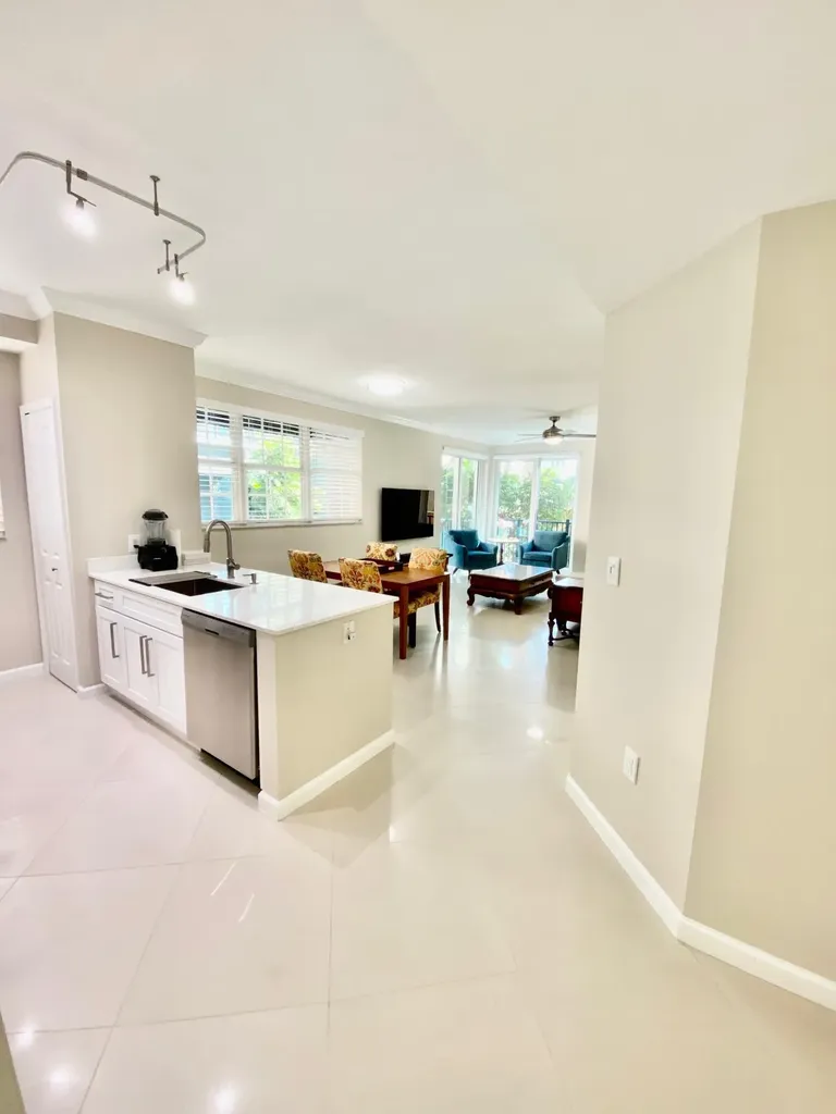 225 NE 1st Street Delray Beach FL 33444
