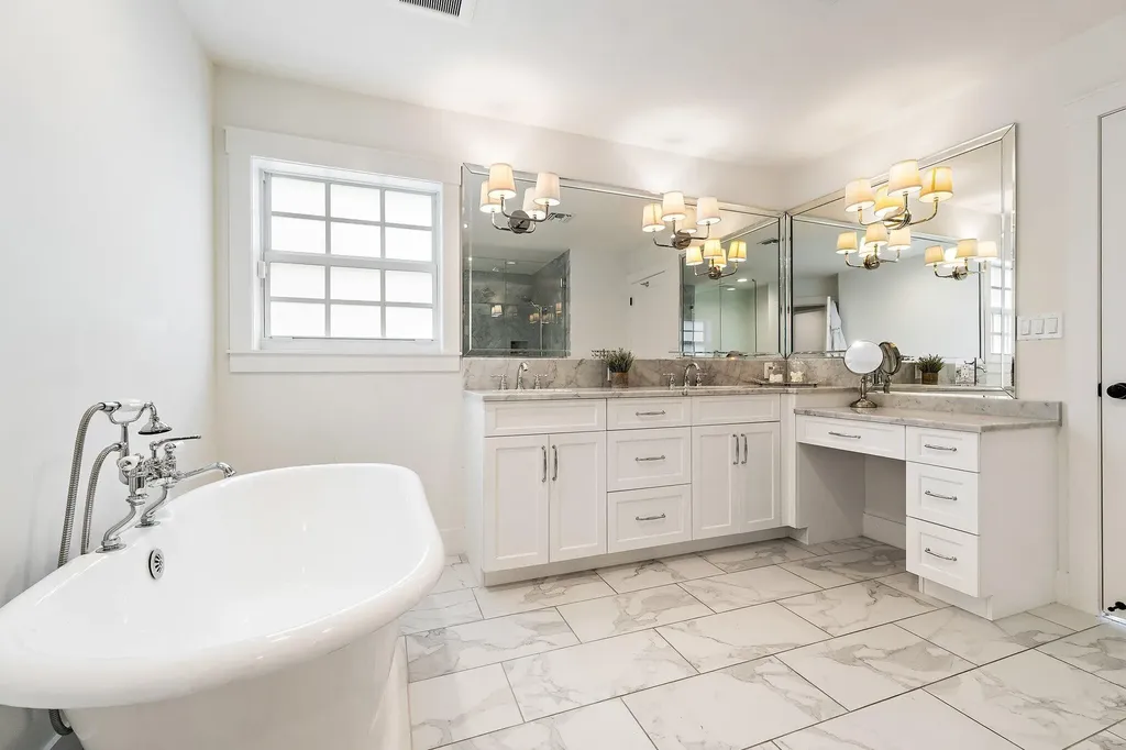 824 Country Club Drive North Palm Beach FL 33408