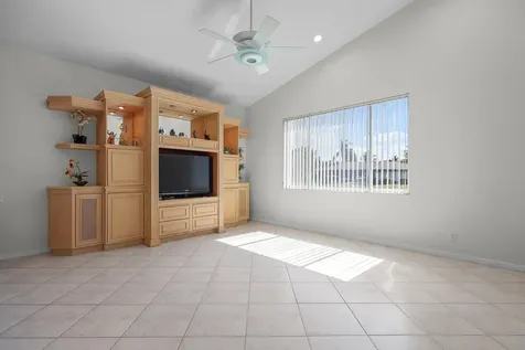 7835 NW 78th Avenue Tamarac FL 33321