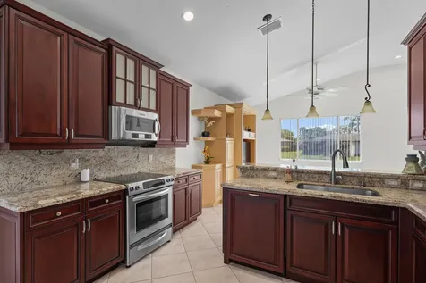 7835 NW 78th Avenue Tamarac FL 33321