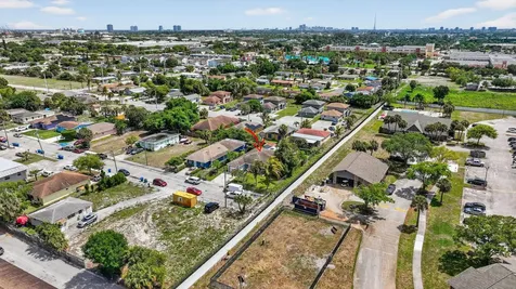1691 W 26th Court Riviera Beach FL 33404