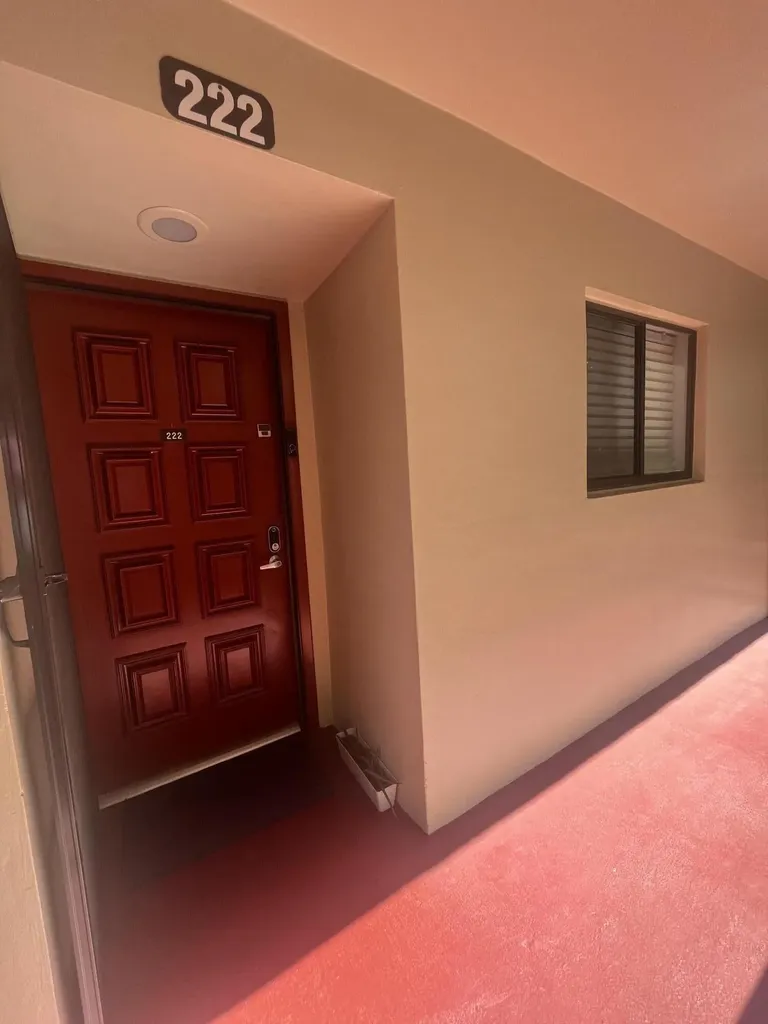 5160 Las Verdes Circle Delray Beach FL 33484