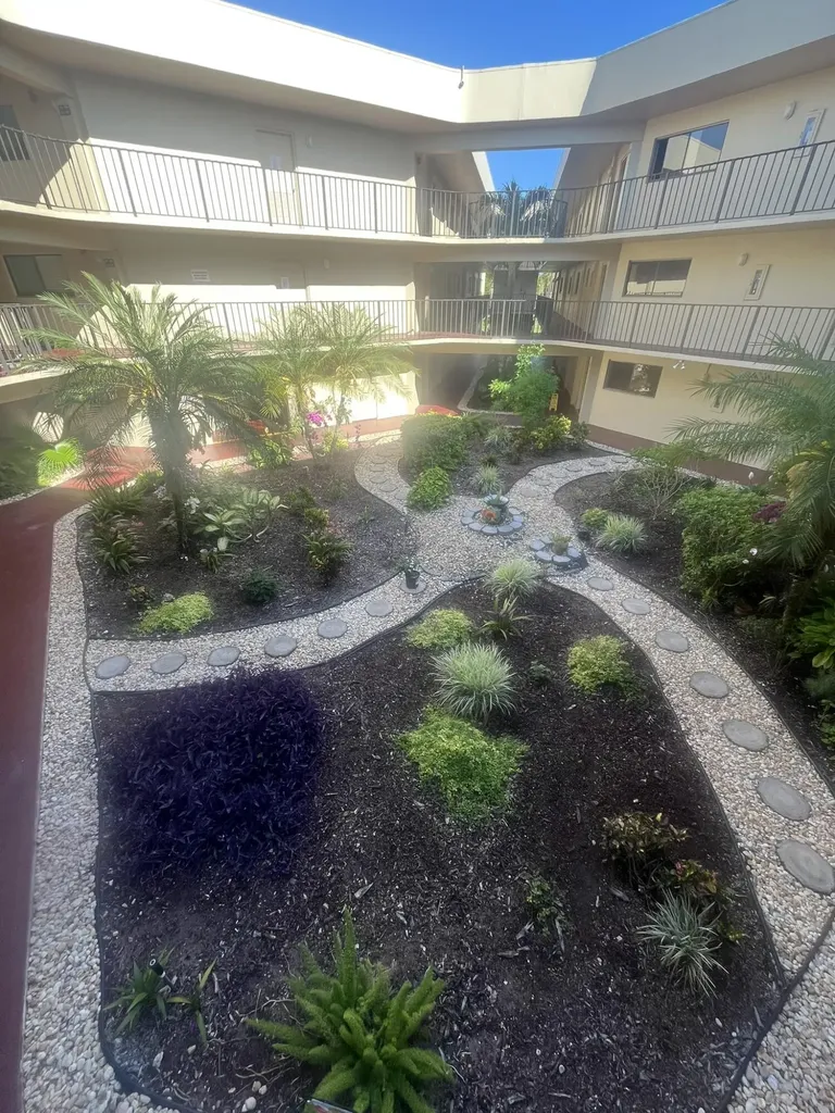 5160 Las Verdes Circle Delray Beach FL 33484
