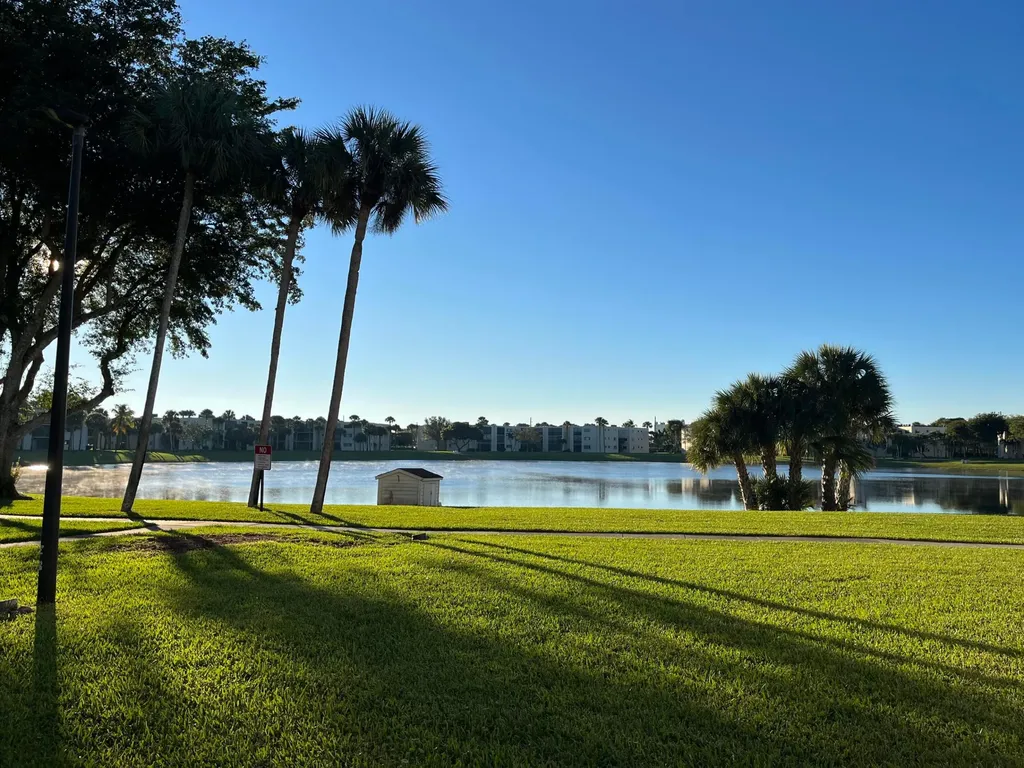 5160 Las Verdes Circle Delray Beach FL 33484