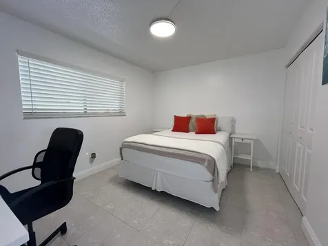 5160 Las Verdes Circle Delray Beach FL 33484