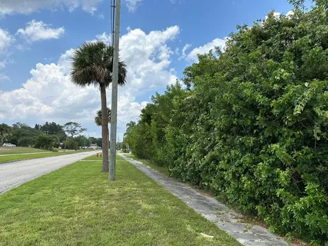 1654 N Central Avenue Sebastian FL 32958