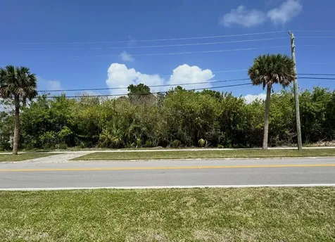 1654 N Central Avenue Sebastian FL 32958
