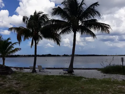 22 S Loafing Street Hypoluxo FL 33462