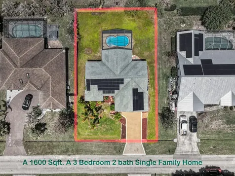 933 SE Streamlet Avenue Port St Lucie FL 34983