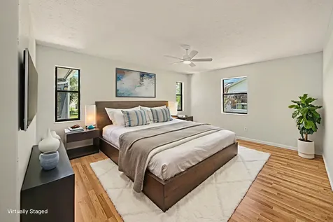 933 SE Streamlet Avenue Port St Lucie FL 34983