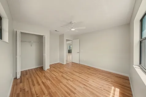 933 SE Streamlet Avenue Port St Lucie FL 34983