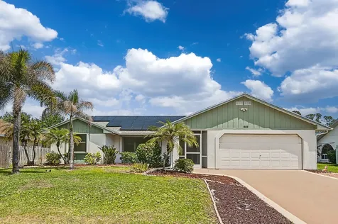 933 SE Streamlet Avenue Port St Lucie FL 34983