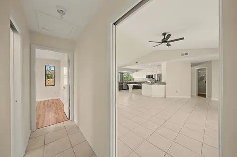 933 SE Streamlet Avenue Port St Lucie FL 34983