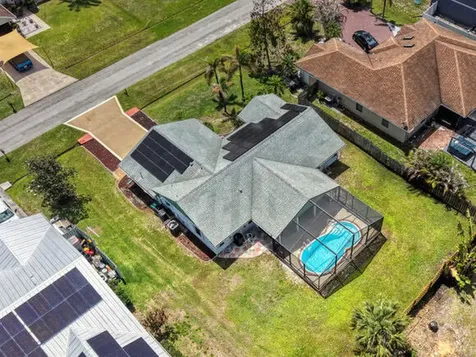 933 SE Streamlet Avenue Port St Lucie FL 34983