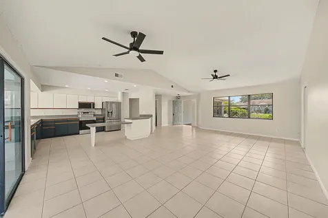 933 SE Streamlet Avenue Port St Lucie FL 34983