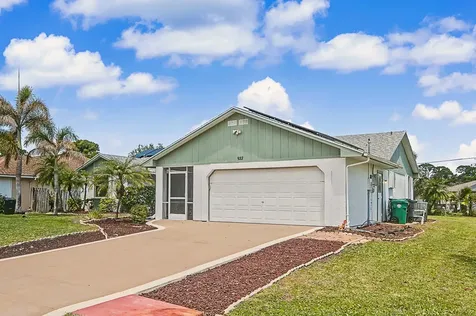 933 SE Streamlet Avenue Port St Lucie FL 34983