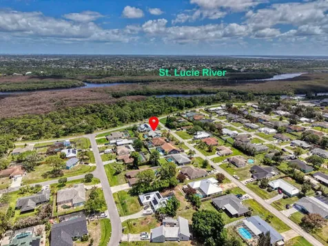 933 SE Streamlet Avenue Port St Lucie FL 34983