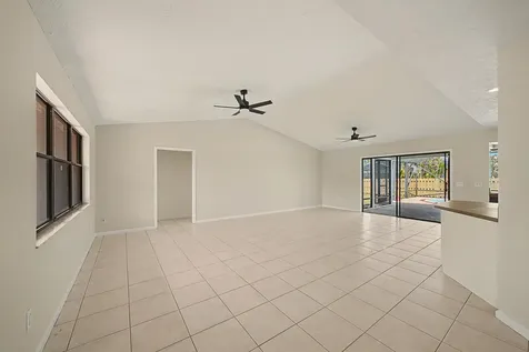 933 SE Streamlet Avenue Port St Lucie FL 34983